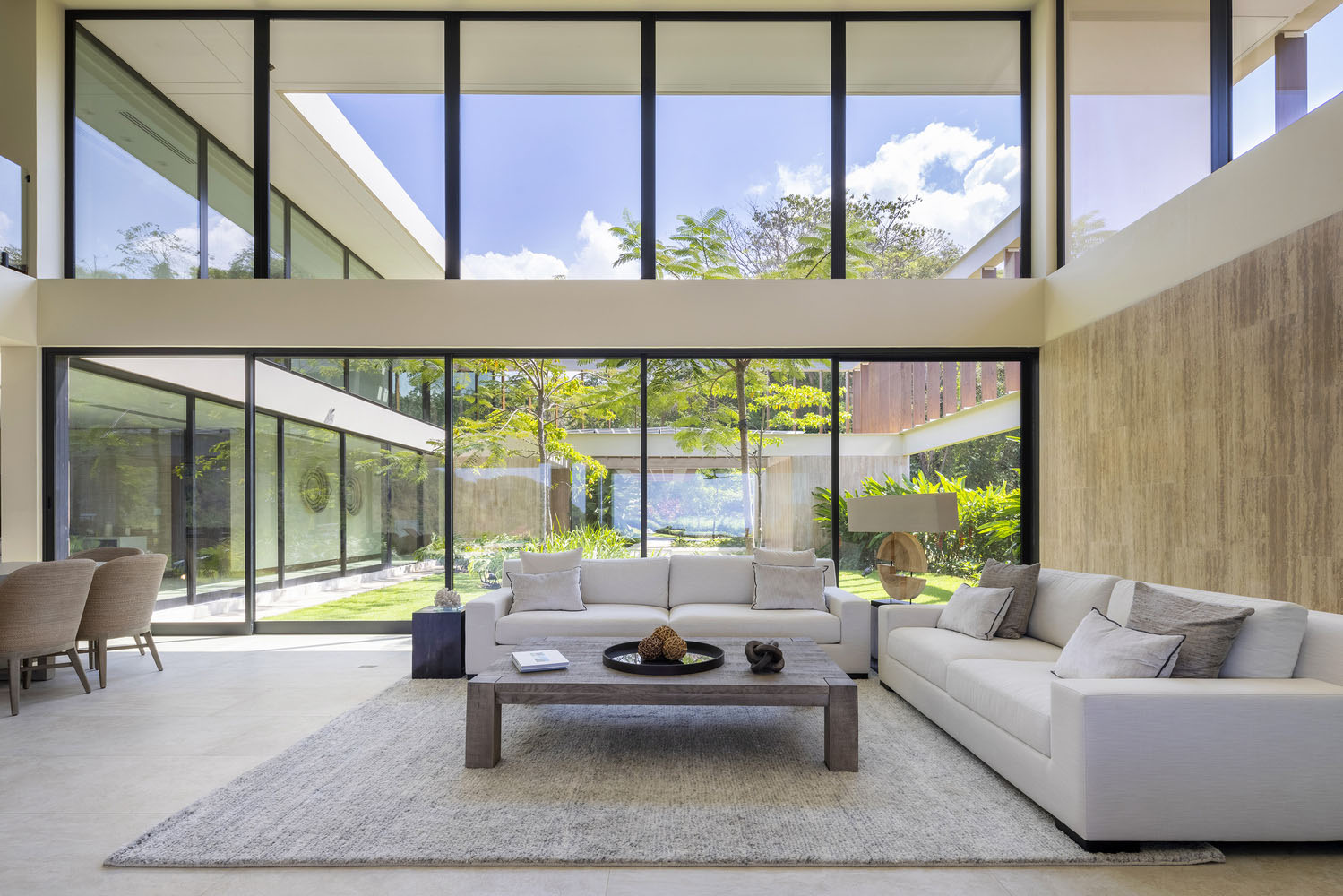 別墅設計,極簡風格別墅設計,Garnier Arquitectos,國外別墅設計案例,哥斯達黎加,開放式別墅,極簡風格別墅,800㎡,庭院別墅