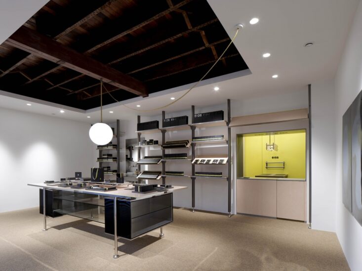 何以設計 | 上海eios首店