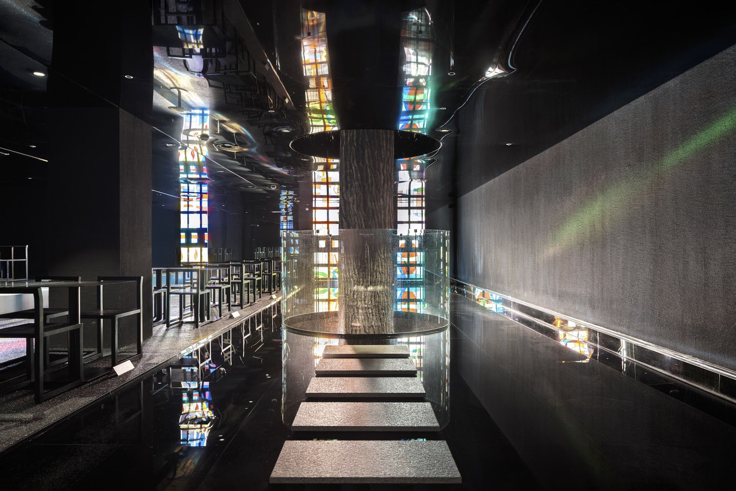 NONE SPACE,首爾,咖啡廳設計案例,咖啡廳裝修,MADE LIM 咖啡廳,教堂改造,咖啡廳設計方案,建築改造