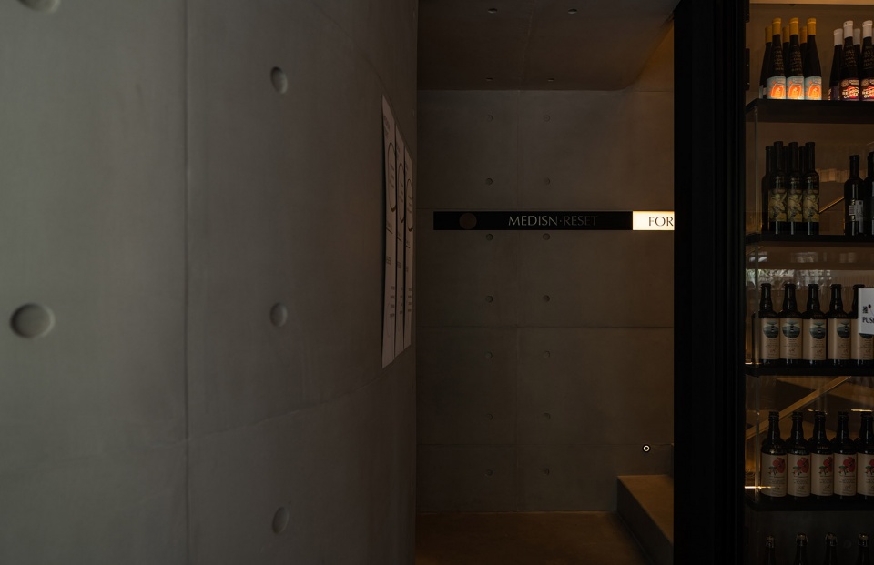 酒吧設計,酒吧設計案例,現代風格酒吧設計,酒吧設計方案,酒吧裝修,酒館設計,主題酒吧設計,主題空間設計,成都,MEDISN·RESET藥廠精釀酒吧,季意空間設計