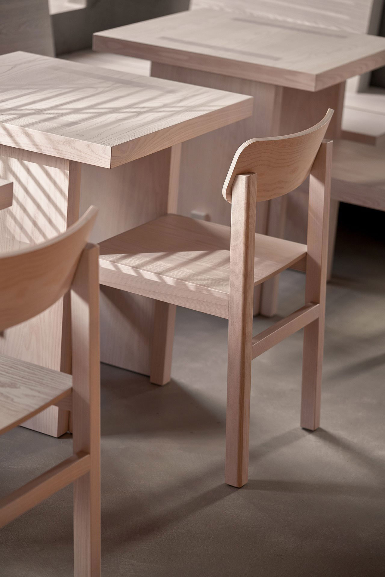 海鮮餐廳設計,餐廳設計案例,原木色,酒吧設計方案,DA bureau,聖彼得堡,極簡主義,Porto 19海鮮餐廳