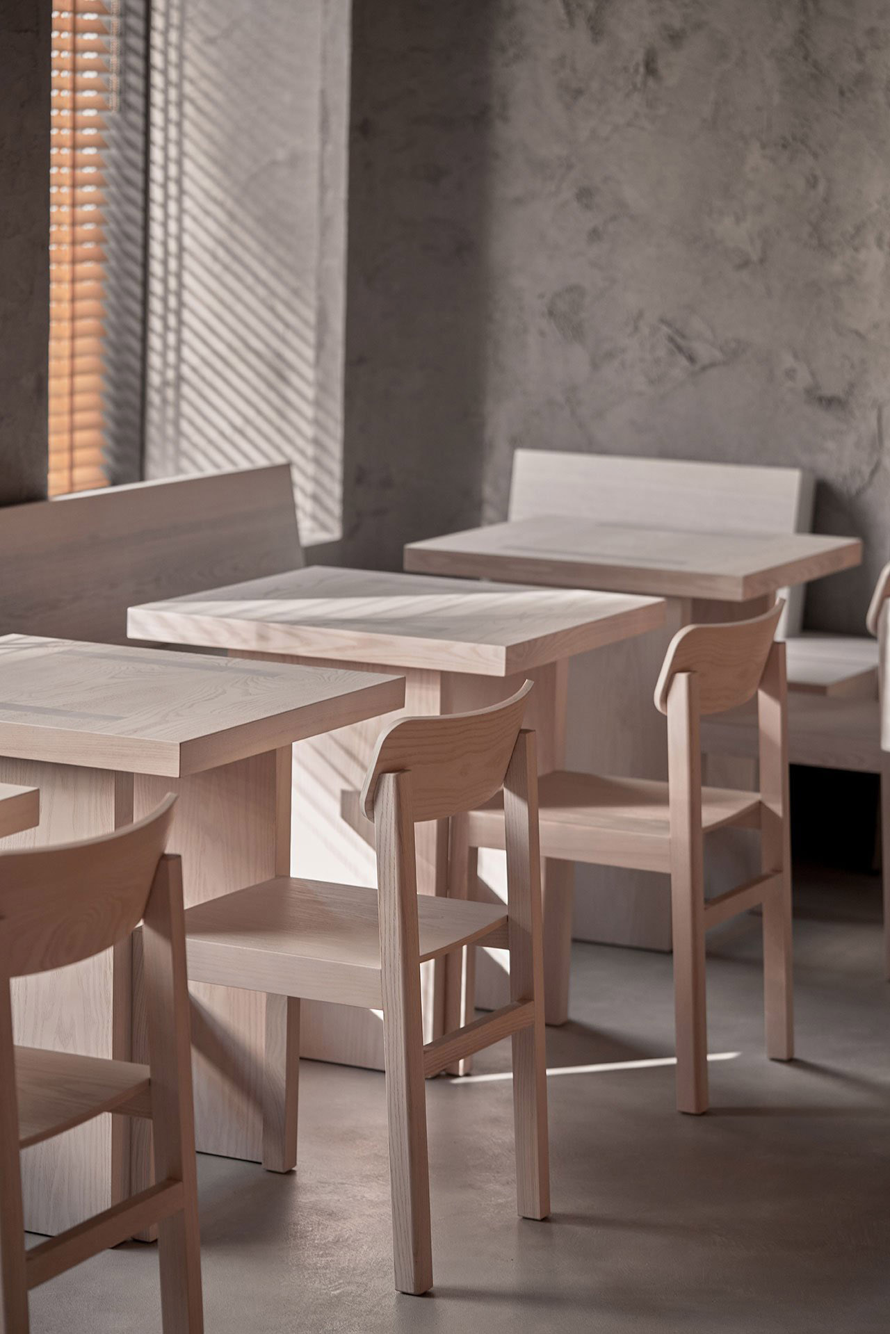 海鮮餐廳設計,餐廳設計案例,原木色,酒吧設計方案,DA bureau,聖彼得堡,極簡主義,Porto 19海鮮餐廳