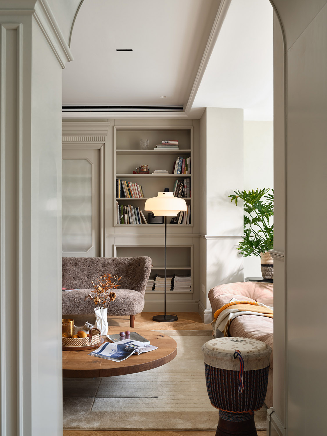 200㎡大平層設計,200㎡,住宅設計案例,住宅設計,法式風格住宅設計,現代法式風格住宅設計,大平層設計,南京西路中凱城市之光,大平層設計案例,大平層設計方案,南京西路大平層-藏有“半畝花田”,示覺設計