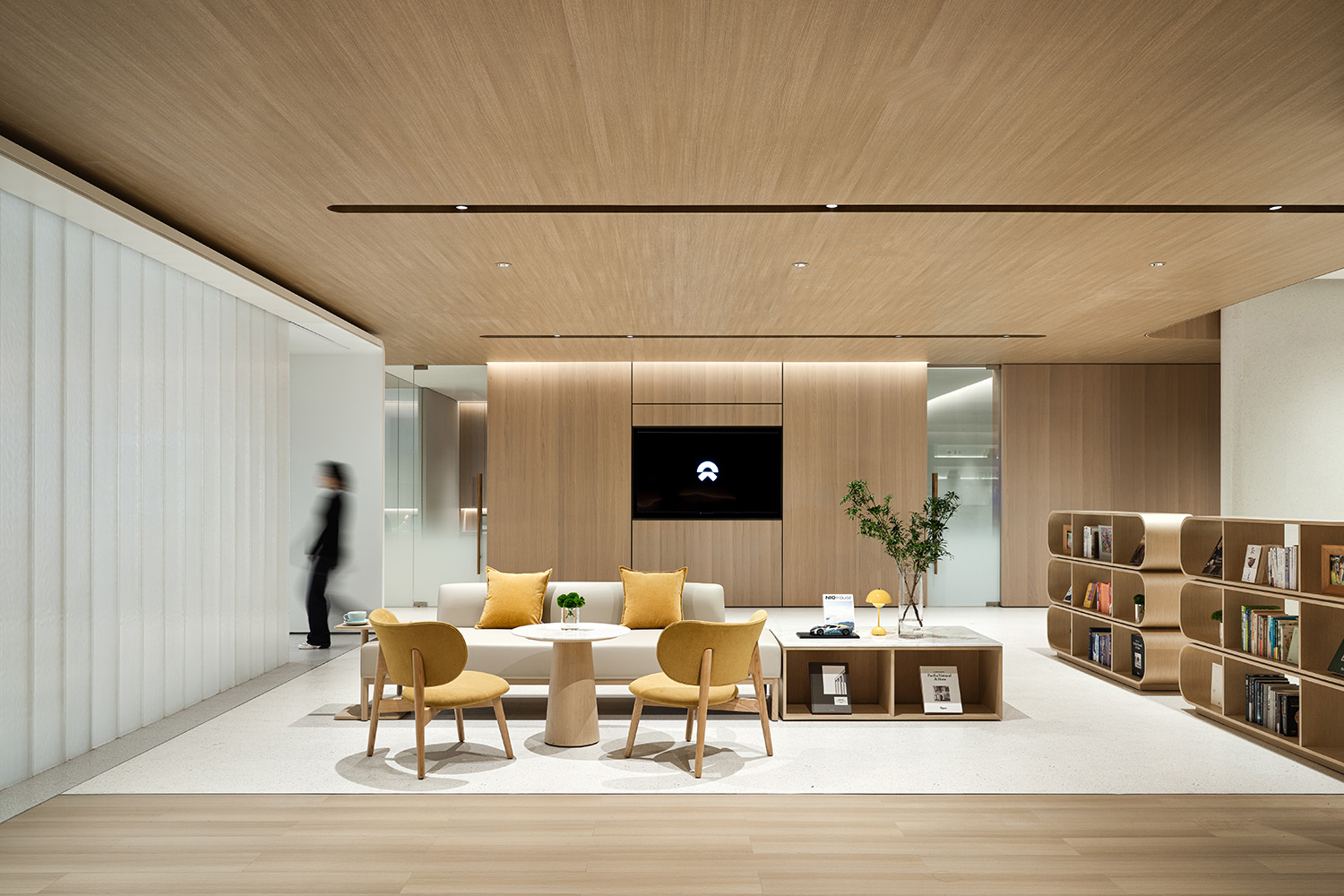 蔚來汽車展廳設計,展廳設計,汽車展廳設計,體驗店設計,展廳設計案例,展廳設計方案,汽車體驗店設計,汽車銷售店設計,長沙,蔚來交付中心梅溪新天地,泊赫設計