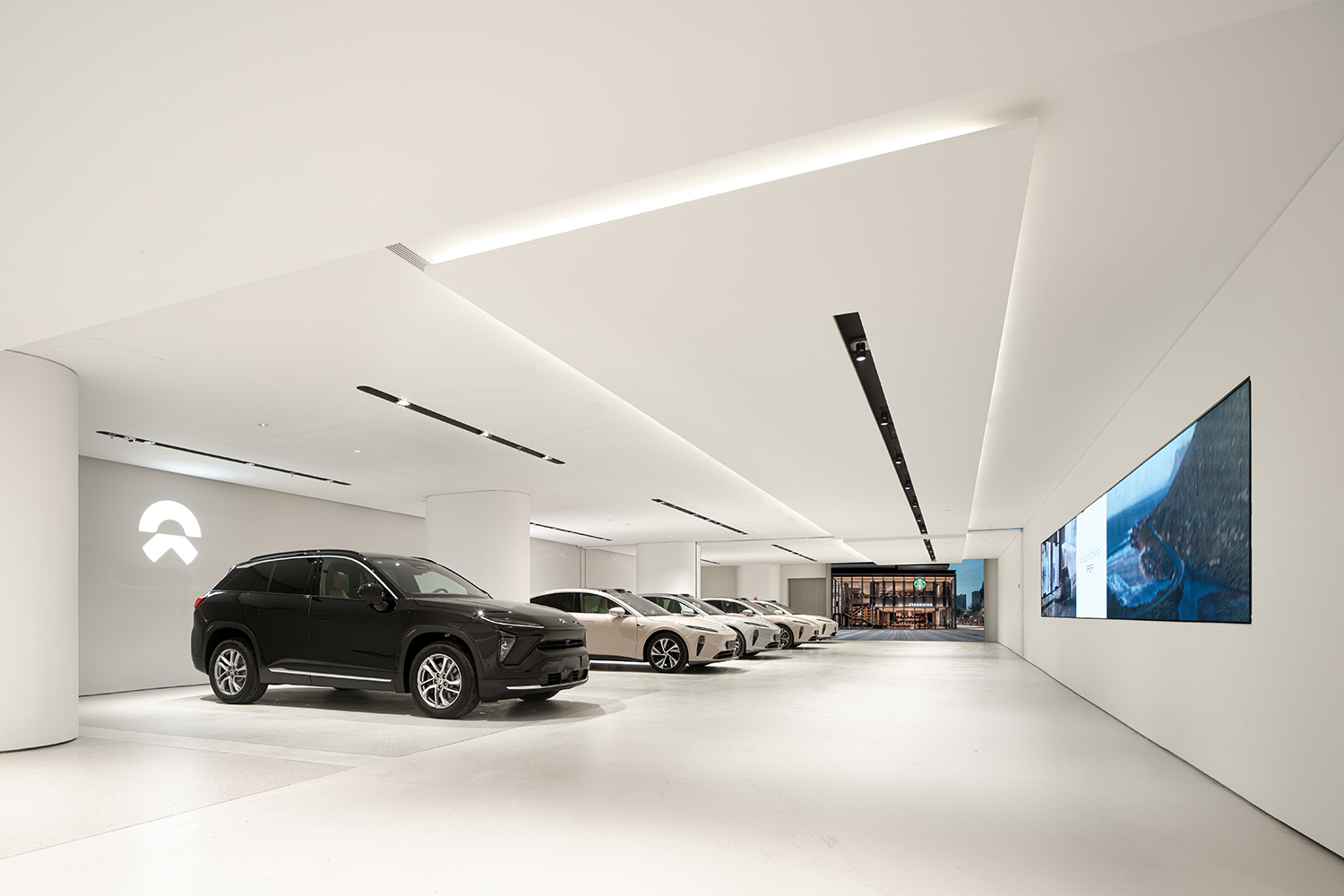 蔚來汽車展廳設計,展廳設計,汽車展廳設計,體驗店設計,展廳設計案例,展廳設計方案,汽車體驗店設計,汽車銷售店設計,長沙,蔚來交付中心梅溪新天地,泊赫設計