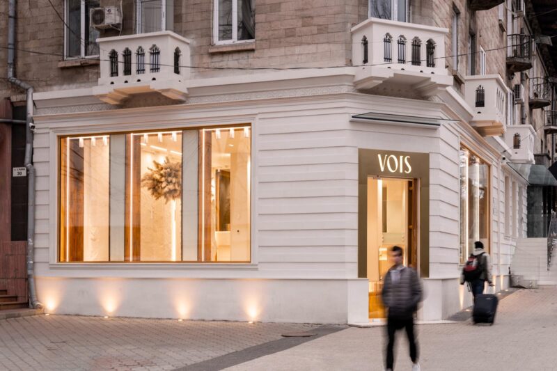 Elena Grecu | 摩爾多瓦基希訥烏VOIS JEWELRY珠寶店