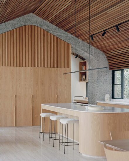 Pandolfini Architects｜墨爾本溫馨原木色郊區生活別墅