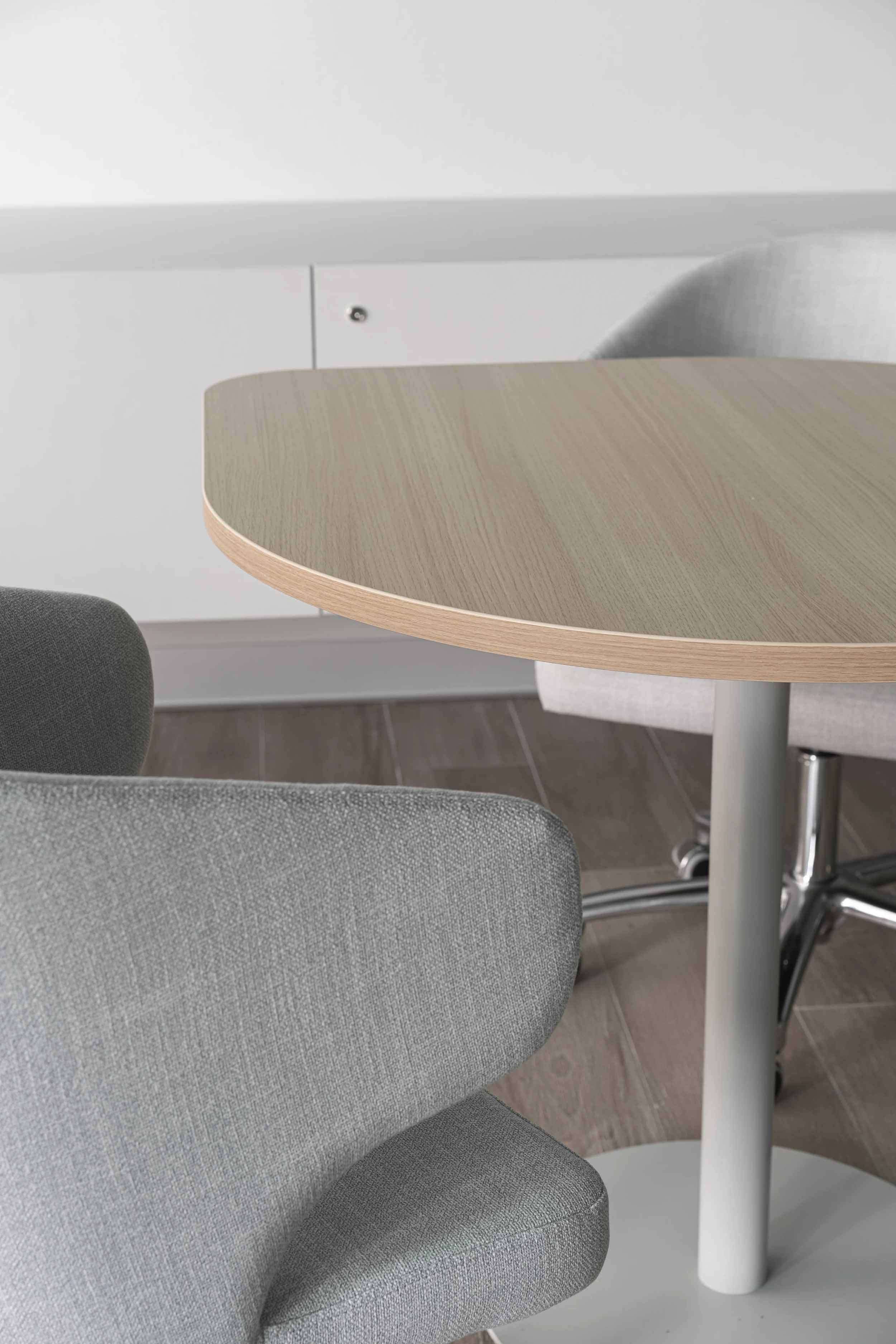 辦公室設計,KIDZ,極簡風格辦公室,辦公室設計案例,金融公司,莫斯科,銀行辦公室,極簡風格辦公室設計案例