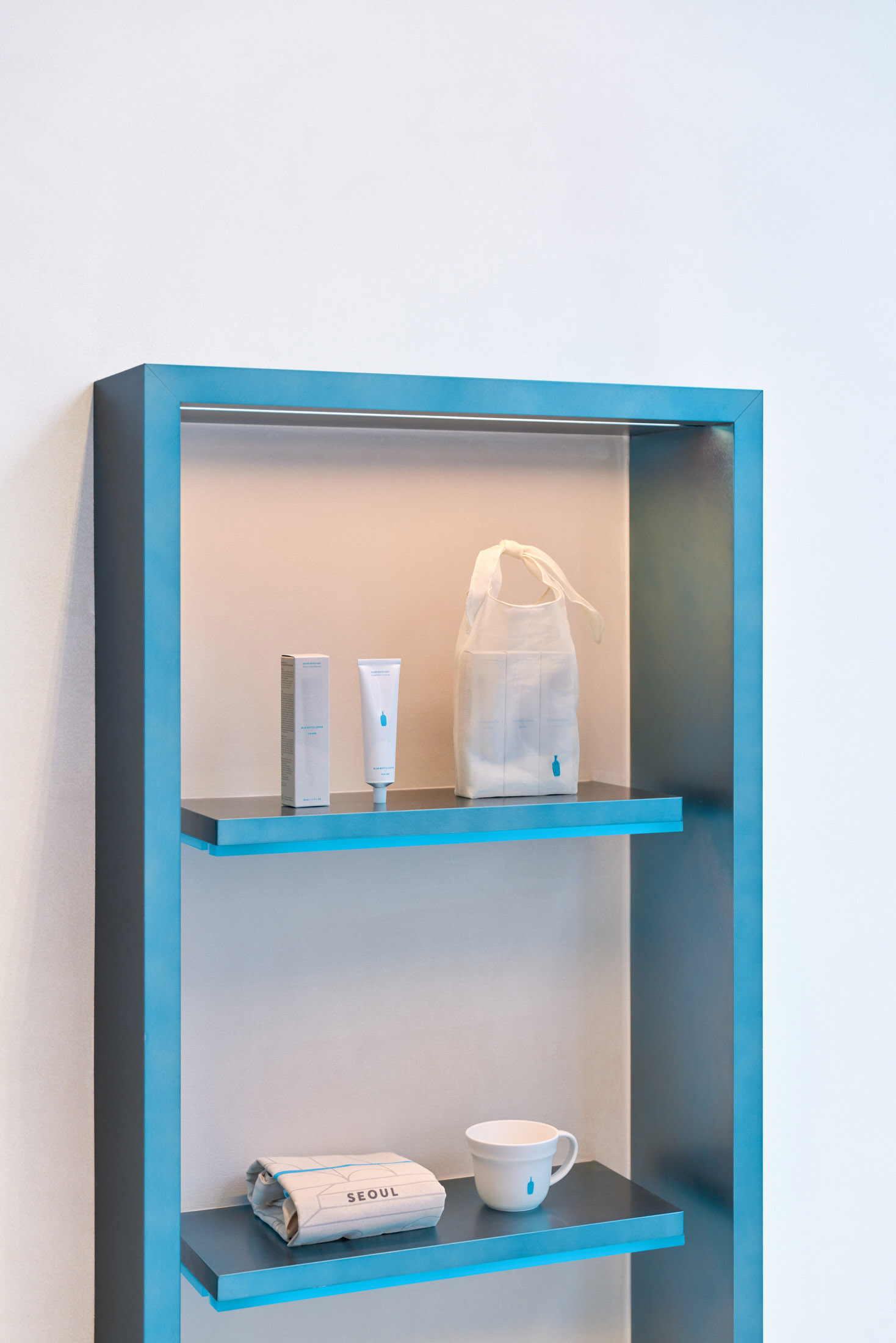 Teo Yang Studio,咖啡廳設計案例,咖啡店設計,韓國,首爾,小藍瓶咖啡,BLUE BOTTLE COFFEE,咖啡廳設計,小藍瓶咖啡店設計案例,網紅咖啡廳,創意咖啡店