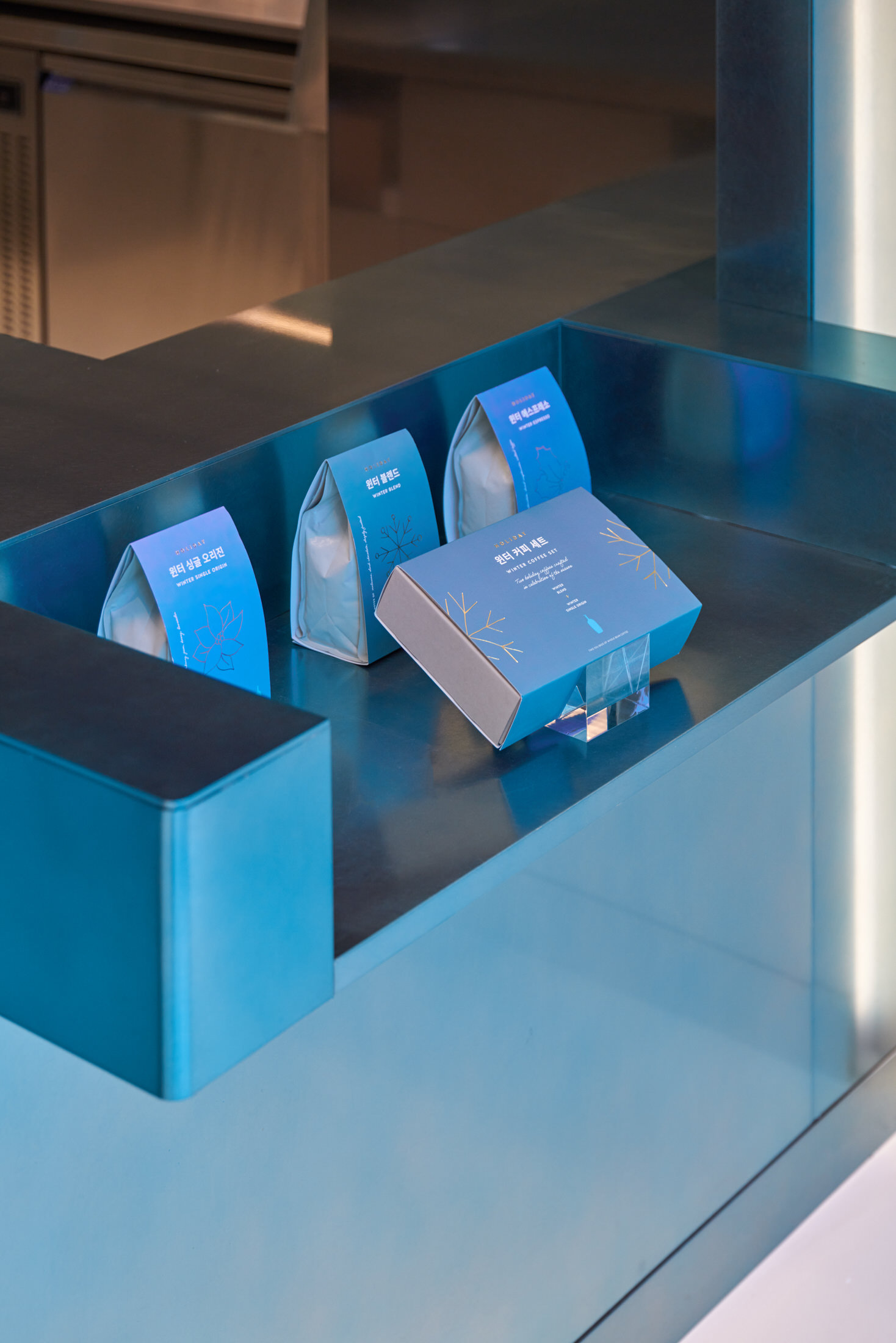 Teo Yang Studio,咖啡廳設計案例,咖啡店設計,韓國,首爾,小藍瓶咖啡,BLUE BOTTLE COFFEE,咖啡廳設計,小藍瓶咖啡店設計案例,網紅咖啡廳,創意咖啡店