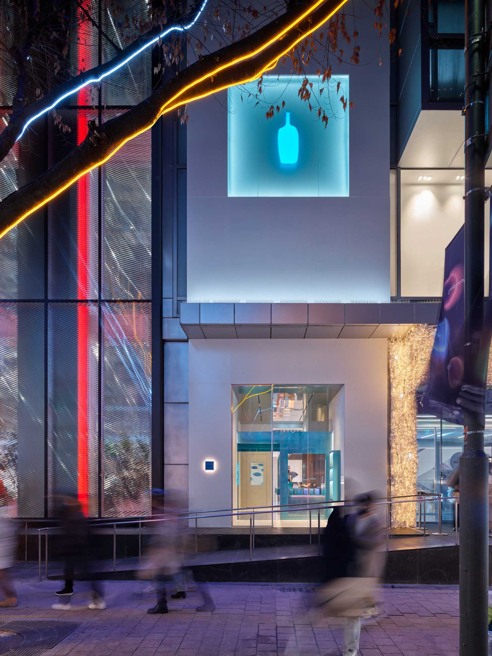 Teo Yang Studio,咖啡廳設計案例,咖啡店設計,韓國,首爾,小藍瓶咖啡,BLUE BOTTLE COFFEE,咖啡廳設計,小藍瓶咖啡店設計案例,網紅咖啡廳,創意咖啡店