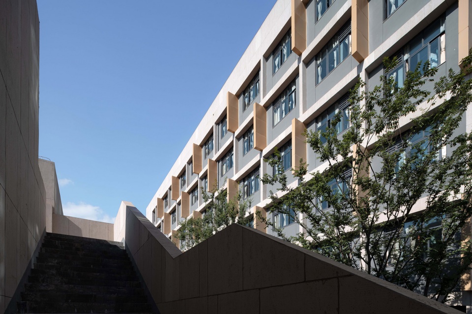 小學設計,學校設計,校園設計,學校設計案例,校園改造,學校裝修,中學設計,成都外國語學校仁壽校區,成都,江蘇中銳華東建築設計研究院有限公司榮朝暉工作室