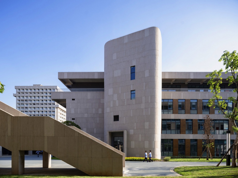 小學設計,學校設計,校園設計,學校設計案例,校園改造,學校裝修,中學設計,成都外國語學校仁壽校區,成都,江蘇中銳華東建築設計研究院有限公司榮朝暉工作室