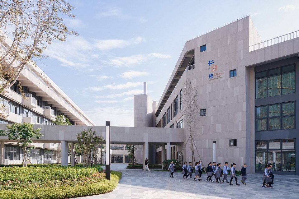 小學設計,學校設計,校園設計,學校設計案例,校園改造,學校裝修,中學設計,成都外國語學校仁壽校區,成都,江蘇中銳華東建築設計研究院有限公司榮朝暉工作室