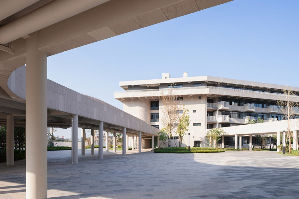 小學設計,學校設計,校園設計,學校設計案例,校園改造,學校裝修,中學設計,成都外國語學校仁壽校區,成都,江蘇中銳華東建築設計研究院有限公司榮朝暉工作室