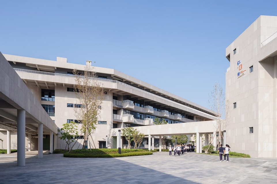 小學設計,學校設計,校園設計,學校設計案例,校園改造,學校裝修,中學設計,成都外國語學校仁壽校區,成都,江蘇中銳華東建築設計研究院有限公司榮朝暉工作室