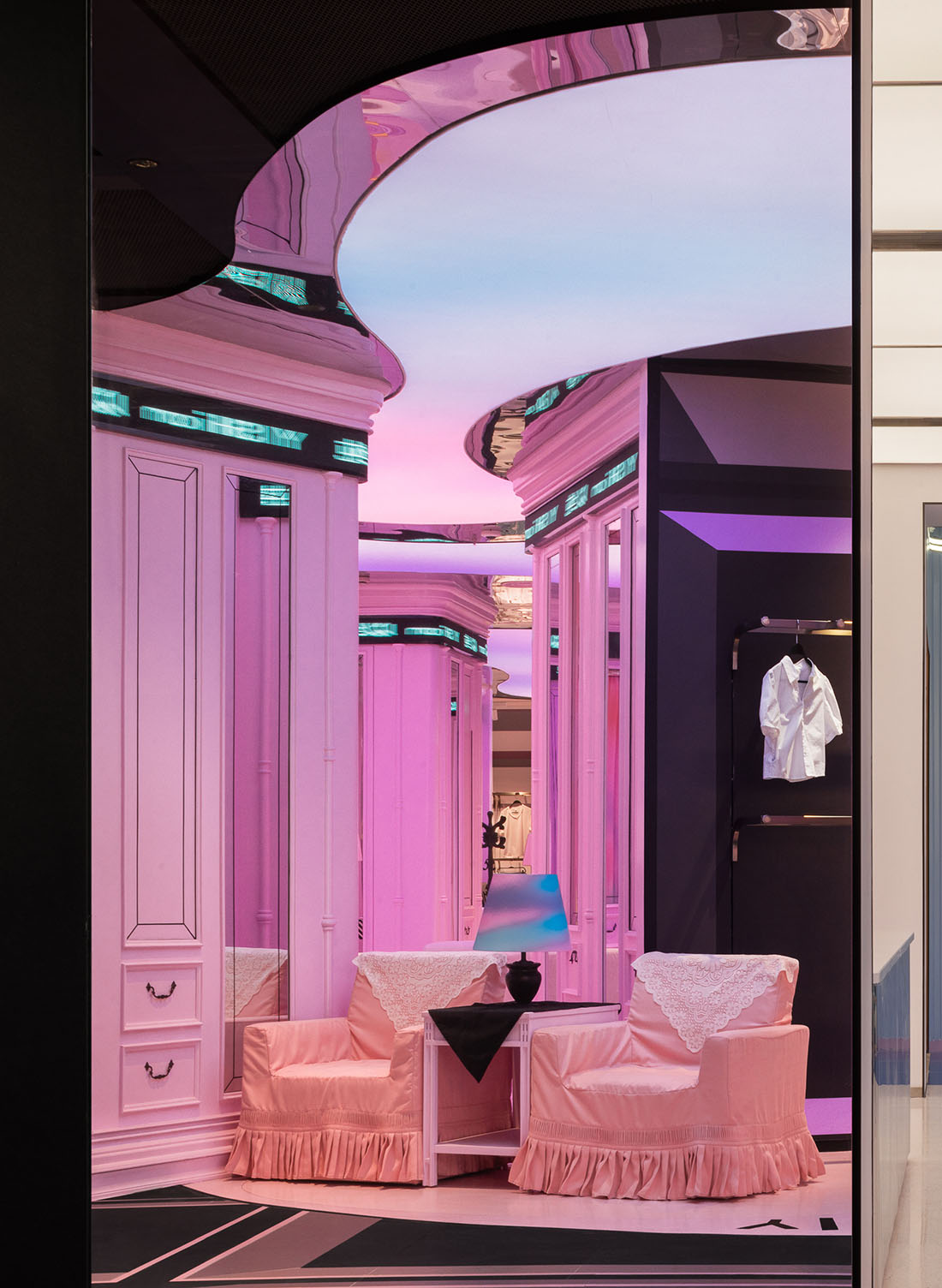 服裝店設計,零售店設計,服裝零售店設計,服裝店設計案例,服裝店設計方案,旗艦店設計,服裝概念店,服裝旗艦店,長沙,以純旗艦店,唯想國際,李想