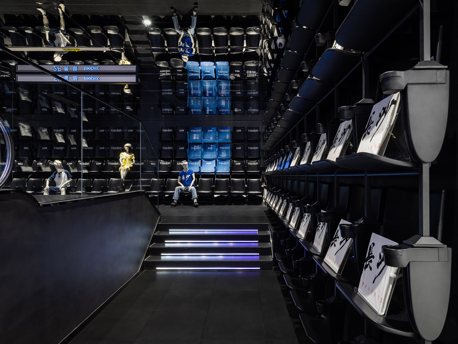 服裝店設計,零售店設計,服裝零售店設計,服裝店設計案例,服裝店設計方案,旗艦店設計,服裝概念店,服裝旗艦店,長沙,以純旗艦店,唯想國際,李想