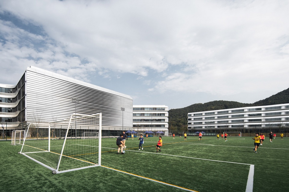 幼兒園設計,中學設計,小學設計,學校設計,校園設計,學校設計案例,校園改造,學校裝修,HIS杭州國際學校,杭州,line+建築事務所,gad