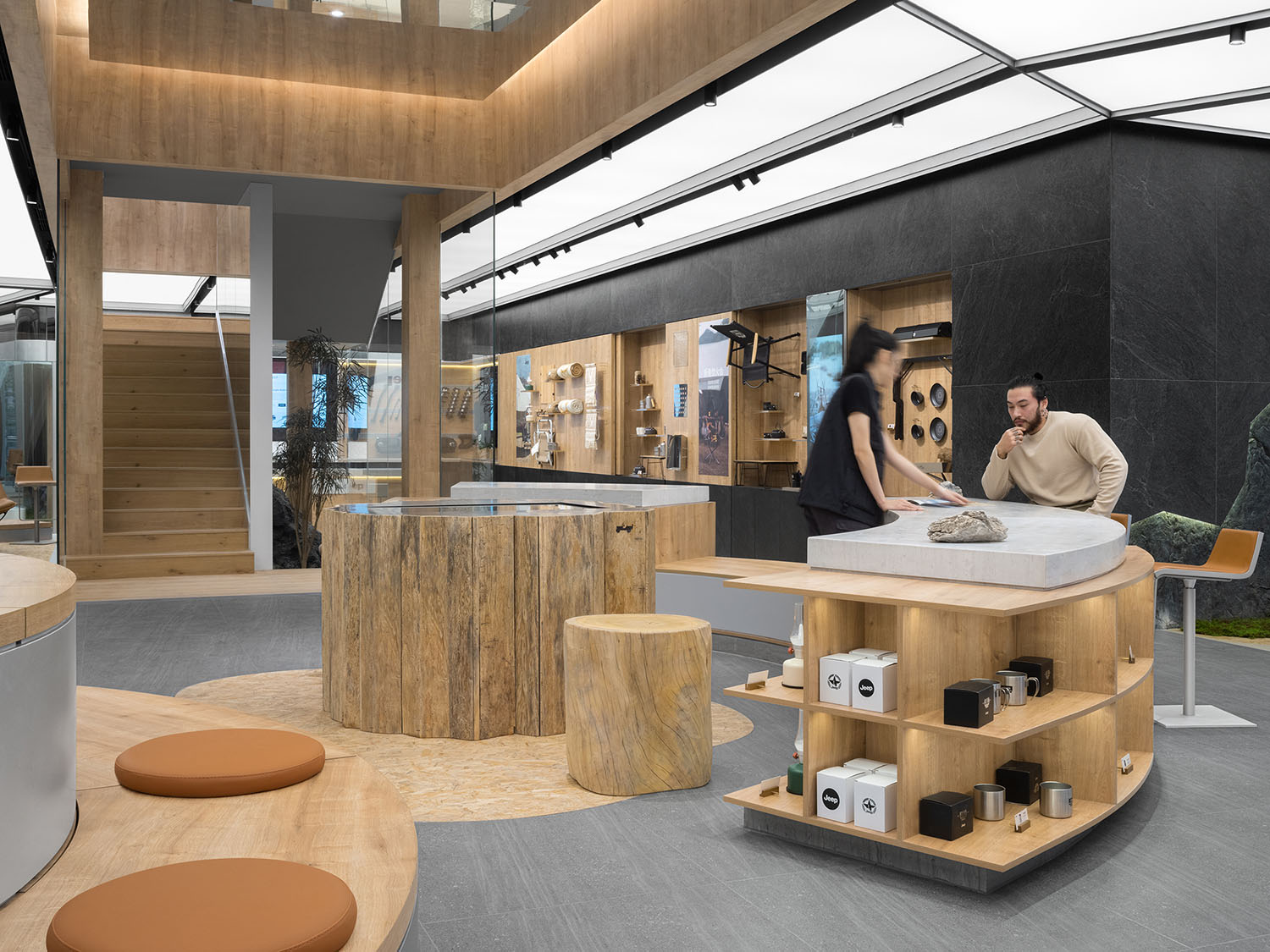 展廳設計,汽車展廳設計,展廳設計案例,展廳設計方案,體驗店設計,汽車體驗店設計,Jeep汽車展廳,Jeep全球首家旗艦體驗中心,上海,Jeep探享中心,旗艦店設計,汽車銷售店設計,INGROUP