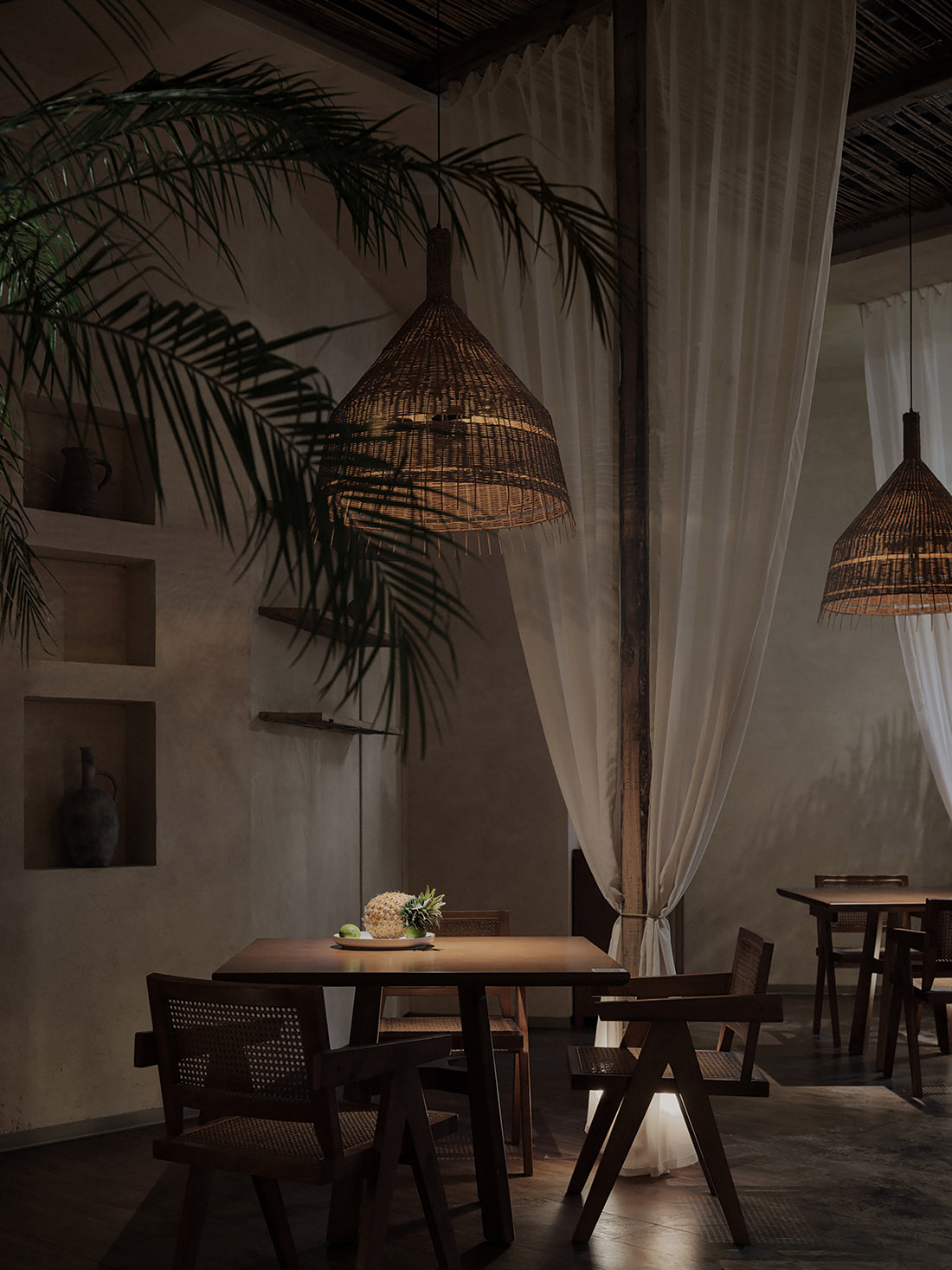 泰國菜餐廳設計,餐廳設計,主題餐廳設計,餐廳設計案例,餐廳設計方案,泰式主題餐廳設計,休閑餐廳設計,現代風格餐廳設計,昆明,泰爽金餐廳海樂世界店,艾洛設計