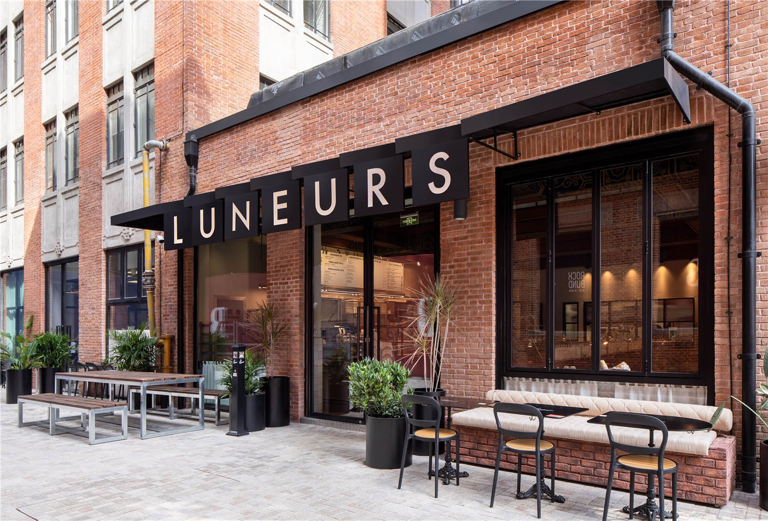 麵包店設計,甜品店設計,烘焙店設計,烘焙店設計案例,烘焙店設計方案,連鎖烘焙店設計,Luneurs 洛克外灘源店,上海,hcreates罕創建築設計