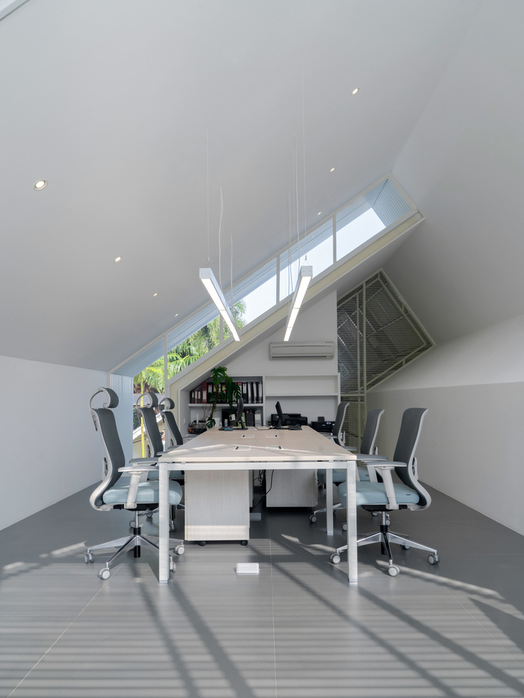 ANTI,咖啡廳設計案例,咖啡店設計,印尼,MAWU 咖啡廳,辦公室設計,咖啡廳設計,咖啡店設計案例,創意咖啡店