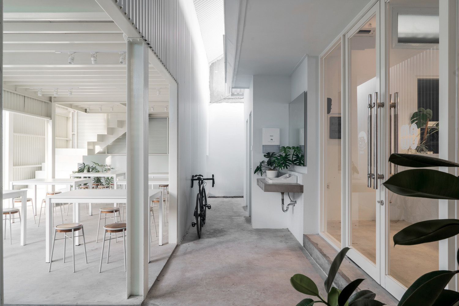 ANTI,咖啡廳設計案例,咖啡店設計,印尼,MAWU 咖啡廳,辦公室設計,咖啡廳設計,咖啡店設計案例,創意咖啡店