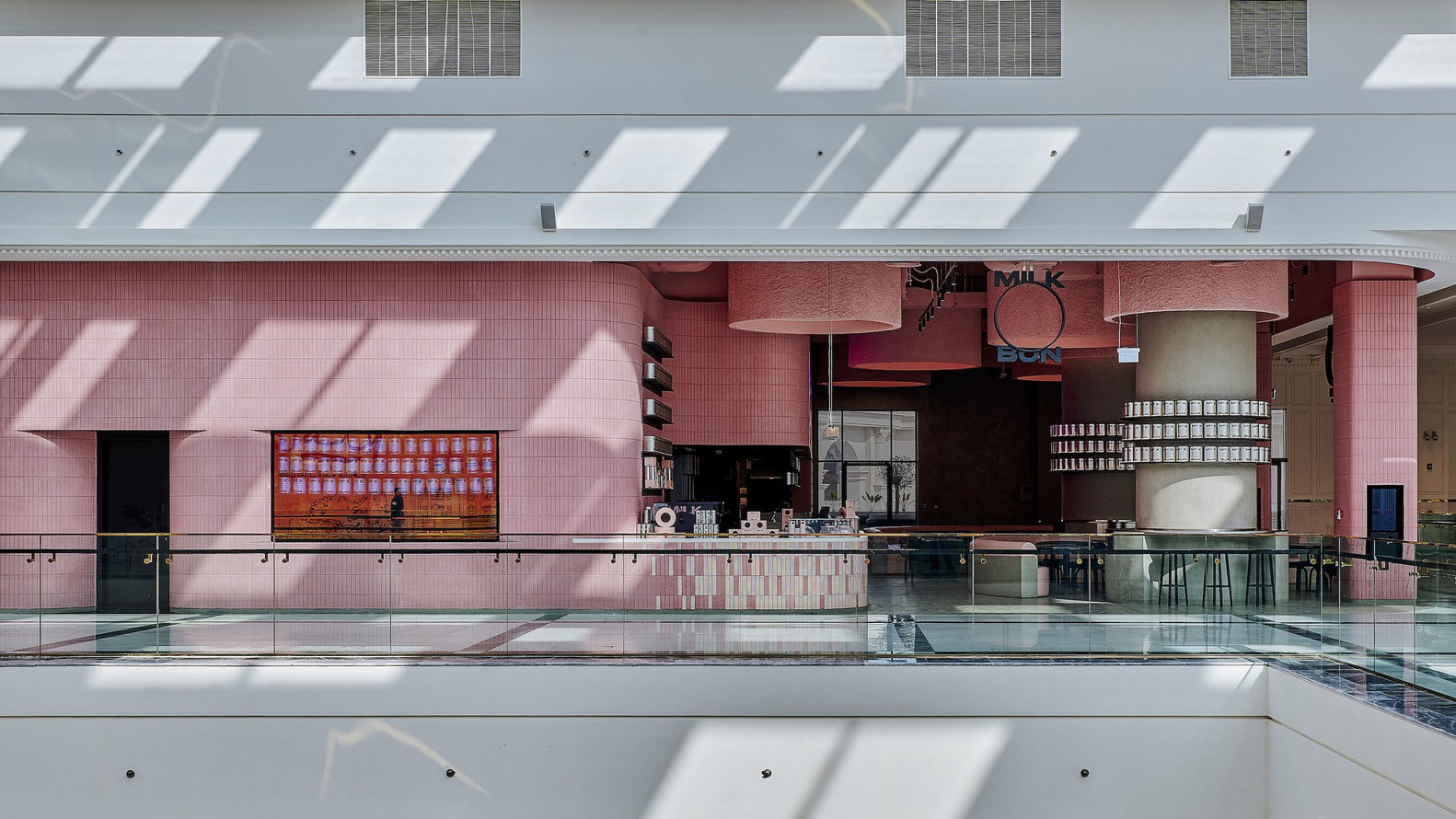 Rabih Geha Architects,卡塔爾,快餐店設計,餐廳設計案例,MILK BUN,休閑餐廳設計