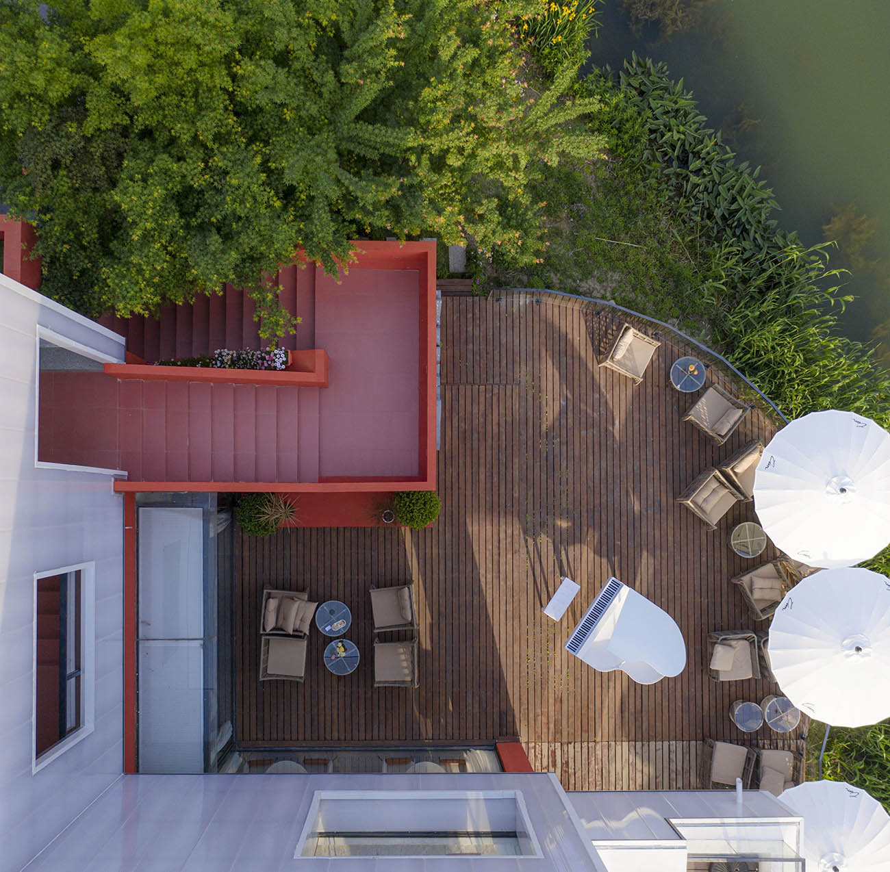 咖啡廳設計,咖啡館設計,咖啡廳設計方案,咖啡廳設計案例,創意咖啡廳設計,網紅咖啡廳設計,蘇州,LIM咖啡運河公園店,有點建築