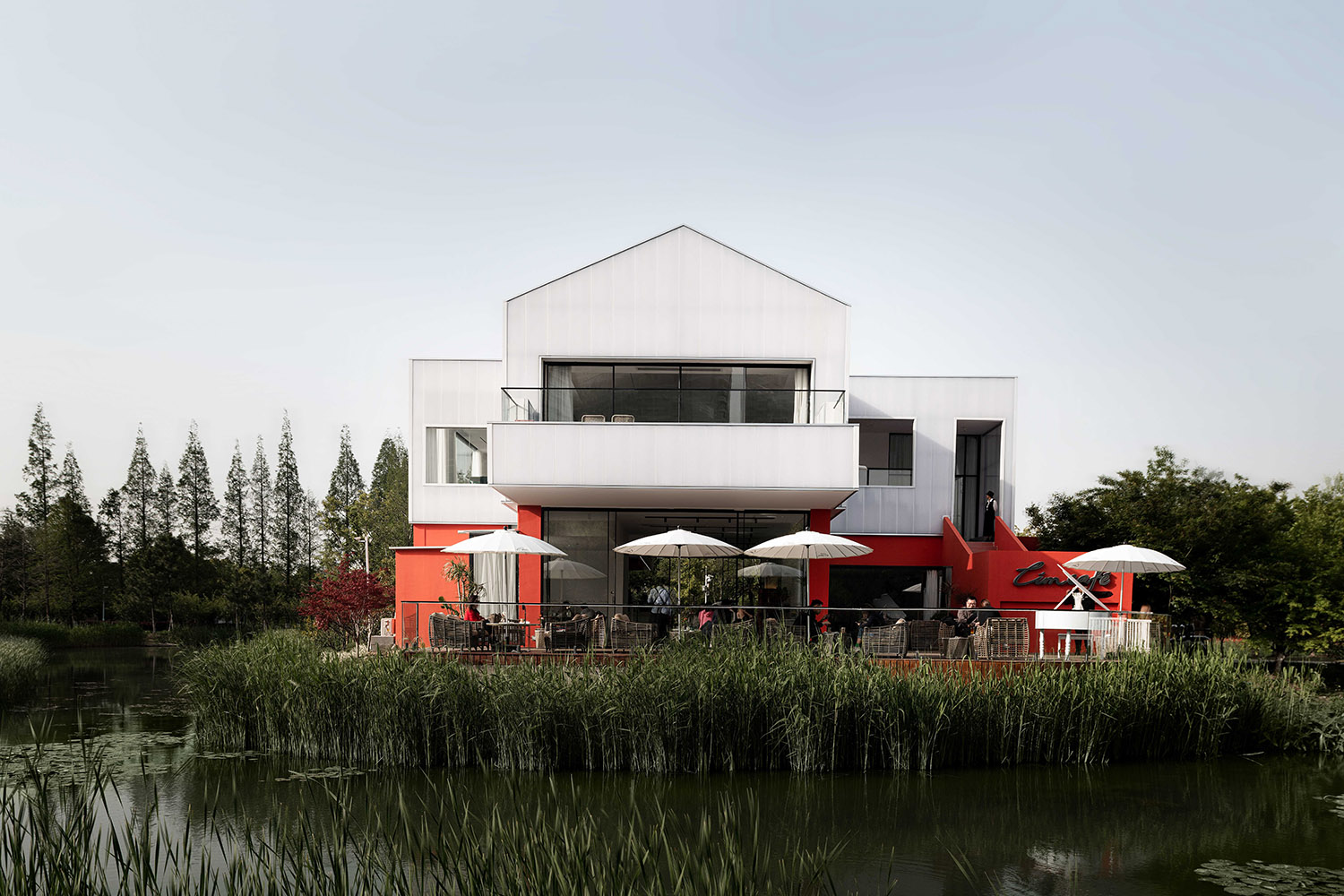 咖啡廳設計,咖啡館設計,咖啡廳設計方案,咖啡廳設計案例,創意咖啡廳設計,網紅咖啡廳設計,蘇州,LIM咖啡運河公園店,有點建築