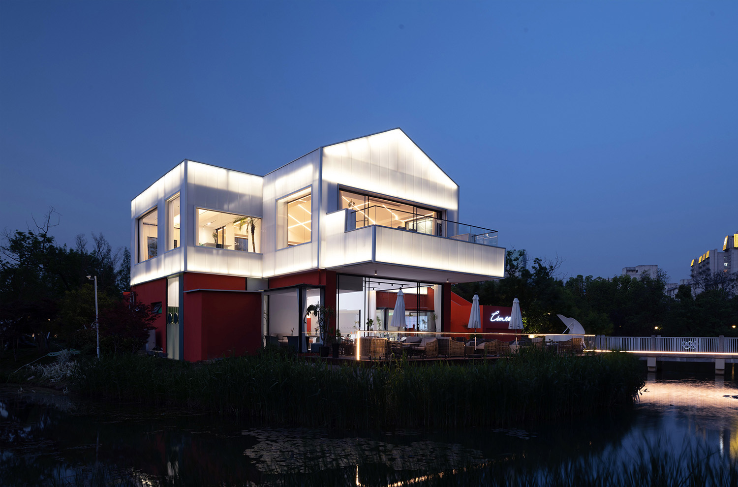 咖啡廳設計,咖啡館設計,咖啡廳設計方案,咖啡廳設計案例,創意咖啡廳設計,網紅咖啡廳設計,蘇州,LIM咖啡運河公園店,有點建築