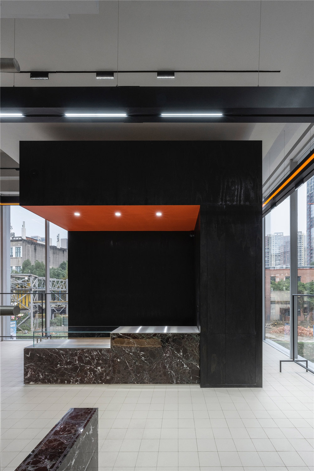 服裝店設計,男裝店設計,服裝店設計案例,服裝店設計方案,零售店設計,商店設計,服裝零售店設計,成都,WHOOSIS,未來以北工作室