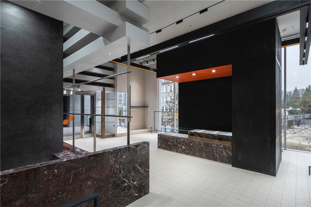 服裝店設計,男裝店設計,服裝店設計案例,服裝店設計方案,零售店設計,商店設計,服裝零售店設計,成都,WHOOSIS,未來以北工作室