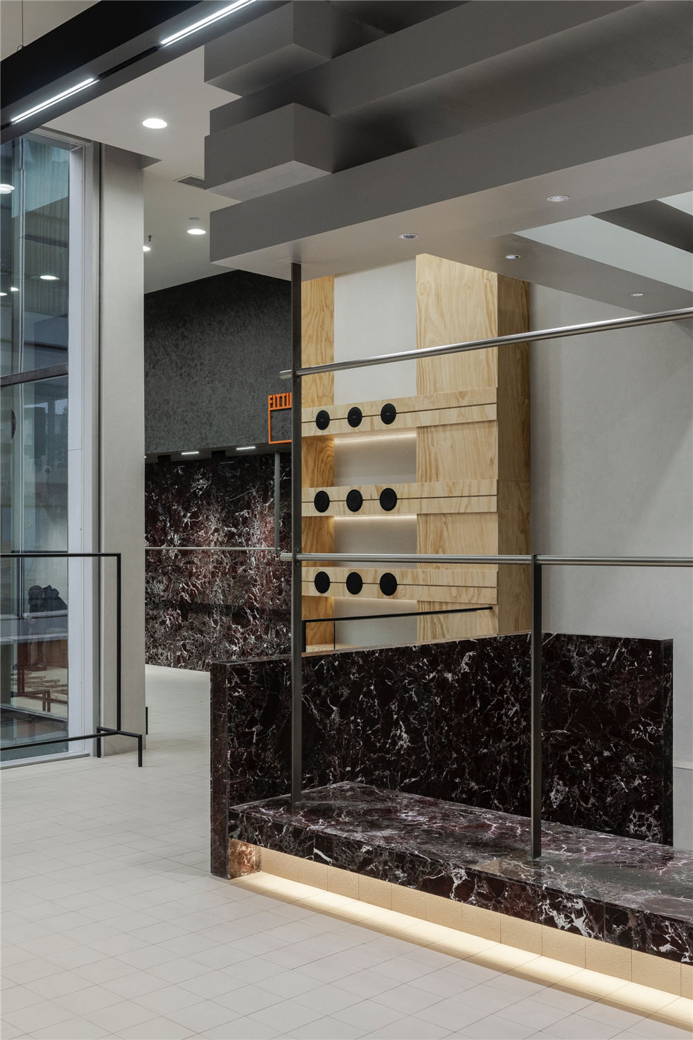 服裝店設計,男裝店設計,服裝店設計案例,服裝店設計方案,零售店設計,商店設計,服裝零售店設計,成都,WHOOSIS,未來以北工作室