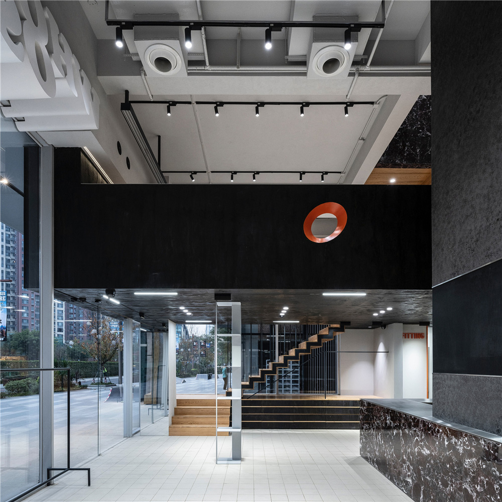 服裝店設計,男裝店設計,服裝店設計案例,服裝店設計方案,零售店設計,商店設計,服裝零售店設計,成都,WHOOSIS,未來以北工作室