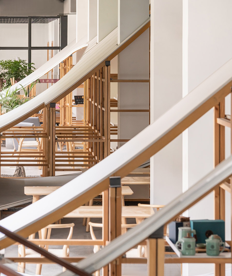 書店設計,商店設計,書店零售店設計,書店設計案例,書店設計方案,“書山”新華書店餘高店,杭州,田之間建築,植田建築