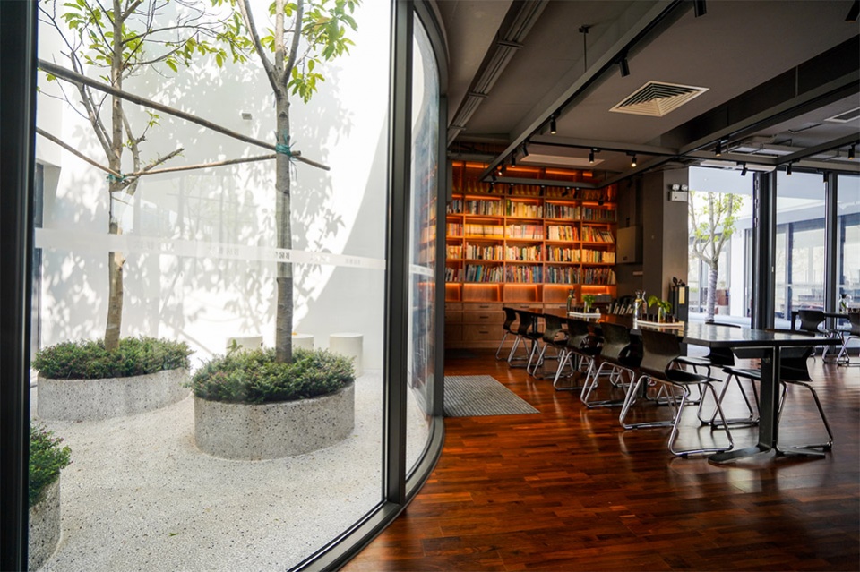 書店設計,公園書店設計,公園公共建築設計,建築設計,公園建築景觀設計,中山,紫馬嶺公園香山書房,廣東中山建築設計院股份有限公司