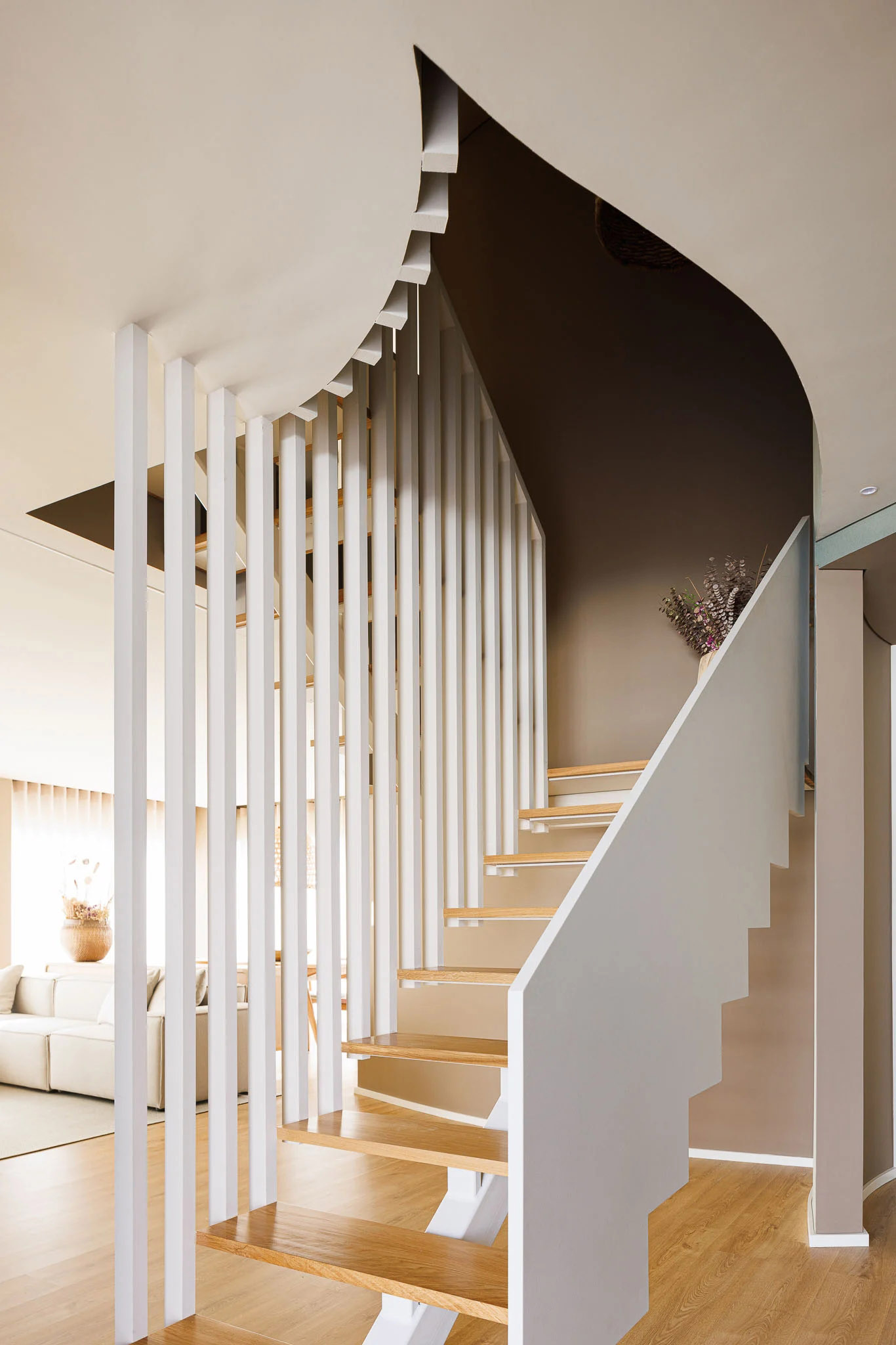 別墅設計,原木色別墅設計,Sandra Micaela Casinha Atelier,國外別墅設計案例,葡萄牙,波爾圖,別墅設計方案,庭院別墅