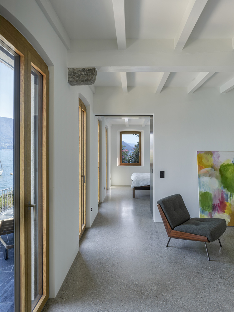住宅設計,住宅設計案例,住宅改造,清水混凝土,Kollektiv Marudo,瑞士,湖景住宅,130㎡