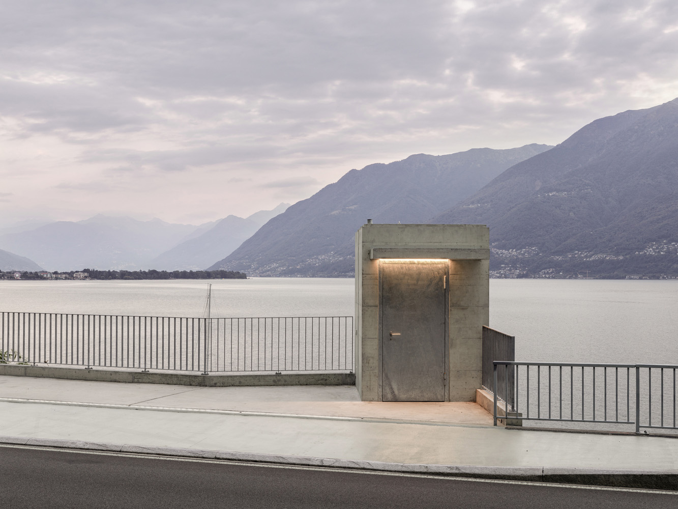住宅設計,住宅設計案例,住宅改造,清水混凝土,Kollektiv Marudo,瑞士,湖景住宅,130㎡