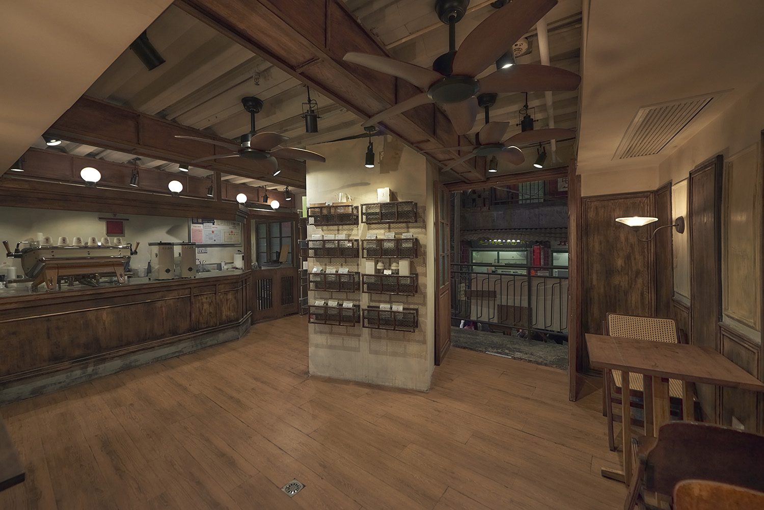 咖啡店設計,咖啡店設計案例,咖啡店設計方案,咖啡廳設計,小咖啡店設計,創意咖啡店,代數學家咖啡,長沙,代數學家咖啡星城天地店,代數學家咖啡超級文和友店,尚洋藝術