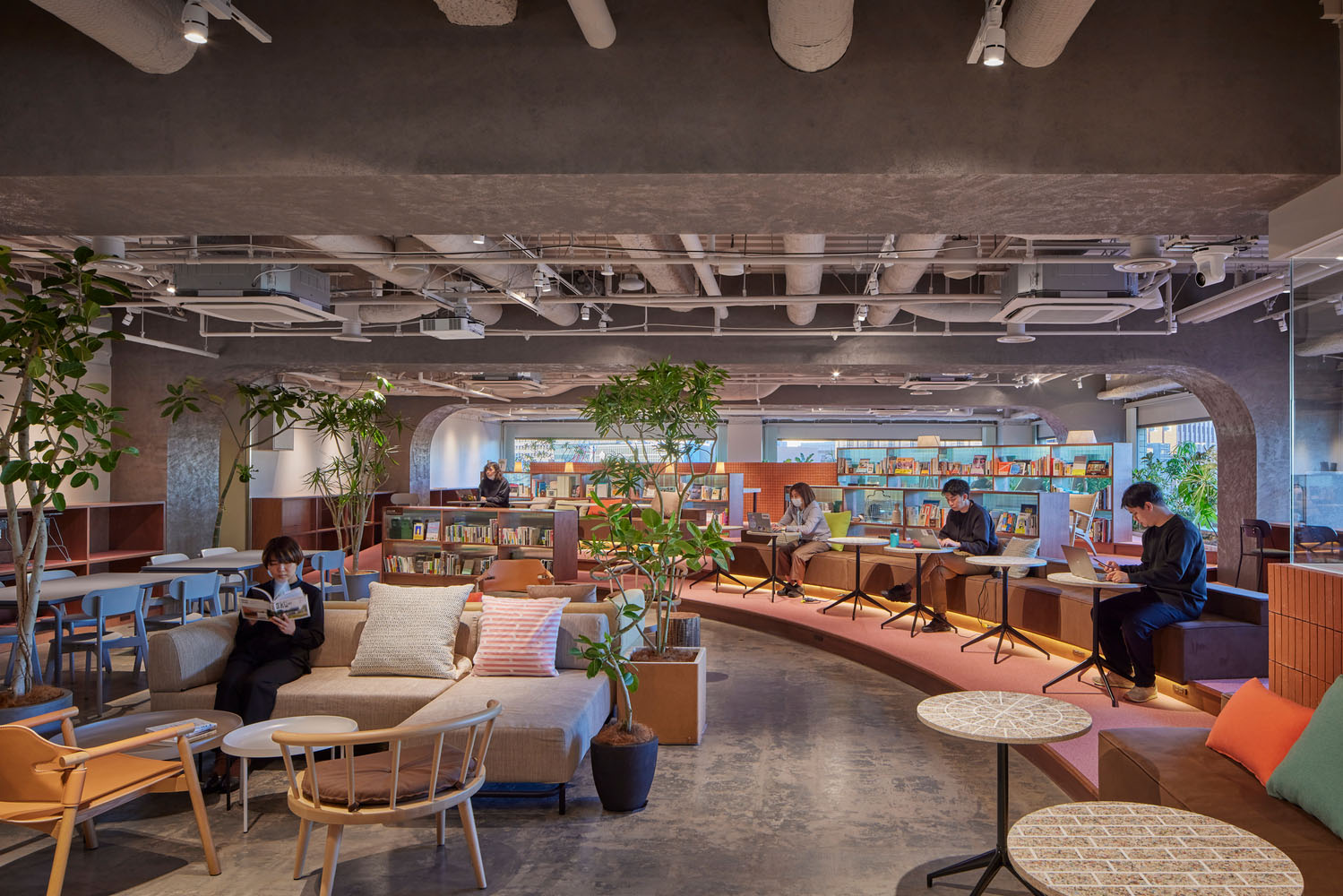 辦公室設計,辦公室設計案例,KOKUYO,日本,Nippan集團總部辦公室,東京,工業風辦公室