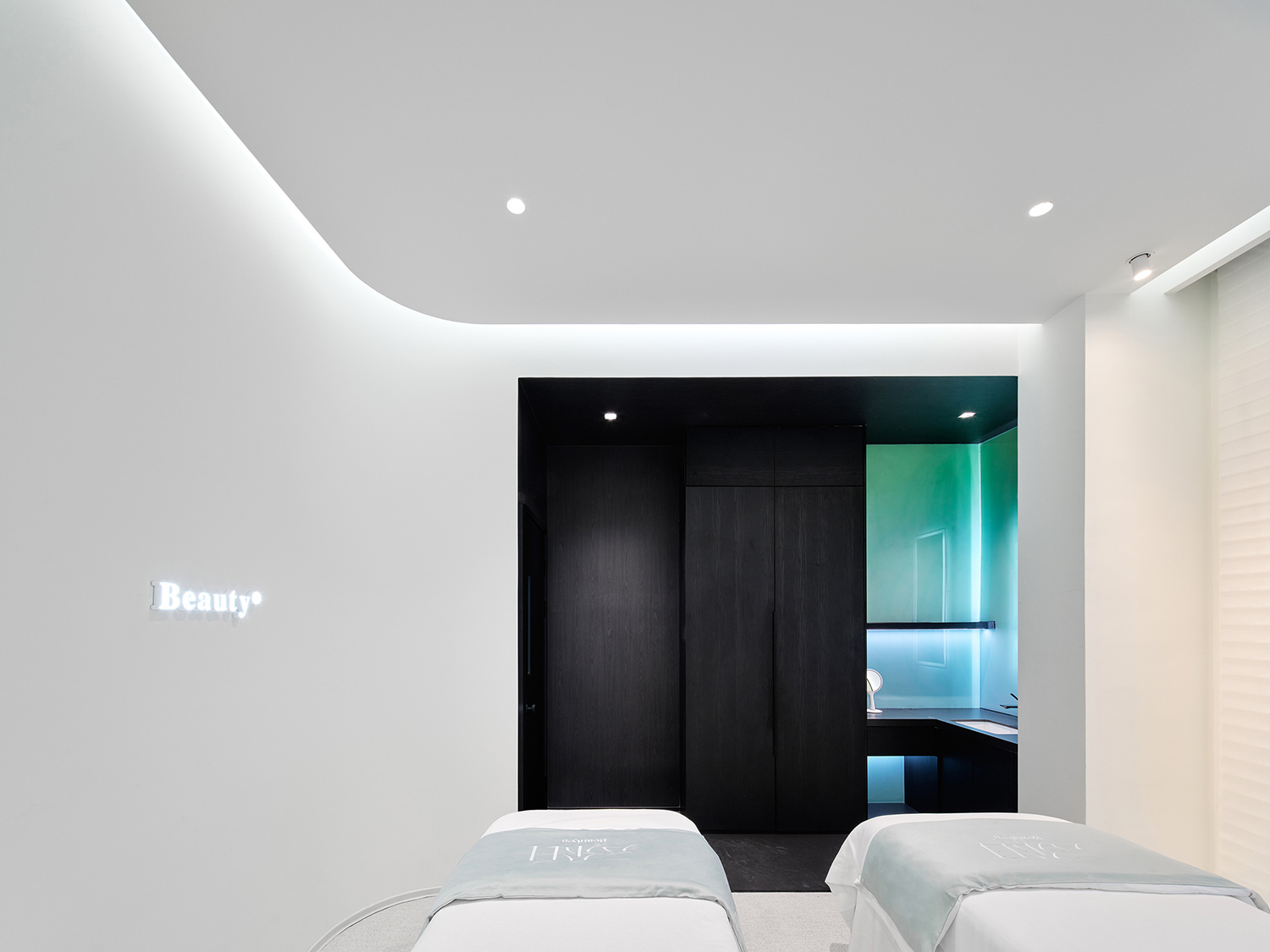 美容店設計,美容院設計,美容店設計案例,美容店設計方案,美容店裝修,街邊店鋪設計,北京,Beauty π雲朵白科技療膚中心,ISENSE DESIGN吾覺空間設計,卜天靜