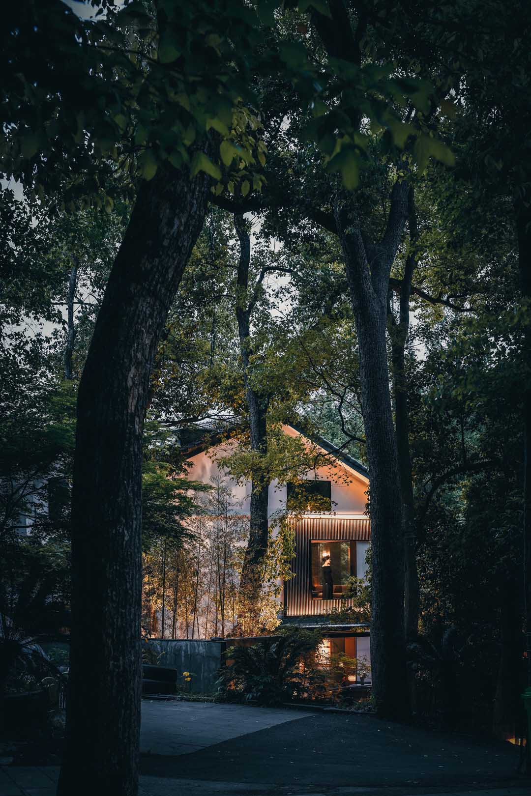 餐廳設計,高檔餐廳設計,壹方設計,中式餐廳設計,新中式餐廳,杭州,餐廳設計案例,杭州玉皇捌號,橖峪室內設計,杭州花敢當景觀,壹+品牌管理谘詢,胡澤