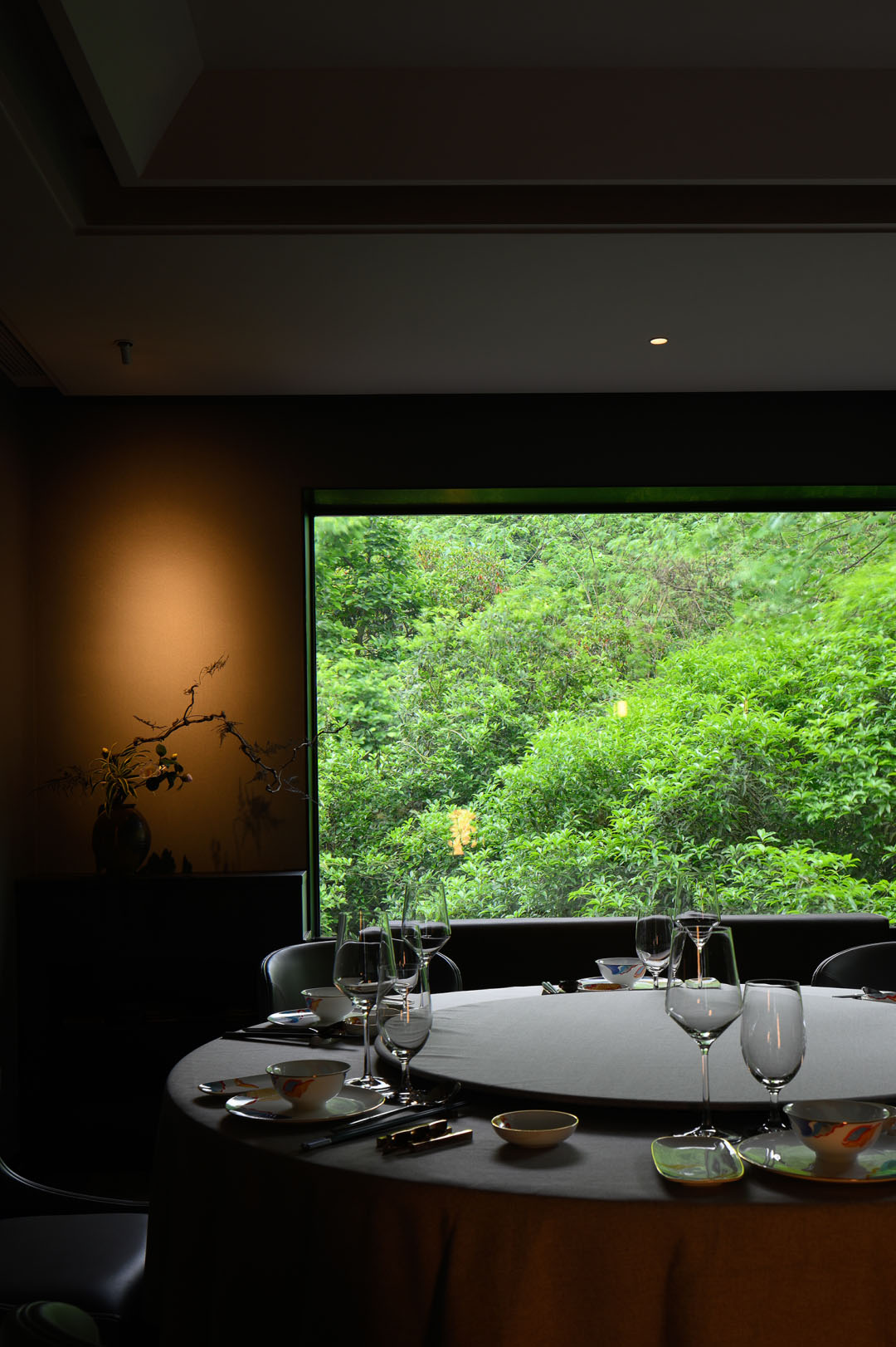 餐廳設計,高檔餐廳設計,壹方設計,中式餐廳設計,新中式餐廳,杭州,餐廳設計案例,杭州玉皇捌號,橖峪室內設計,杭州花敢當景觀,壹+品牌管理谘詢,胡澤