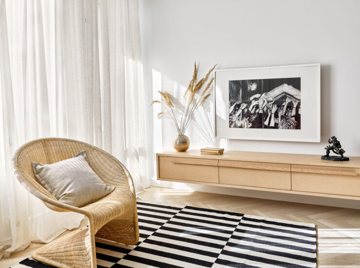 Elena Denisyuk〡50㎡，原木色+白色，溫馨單身小宅！