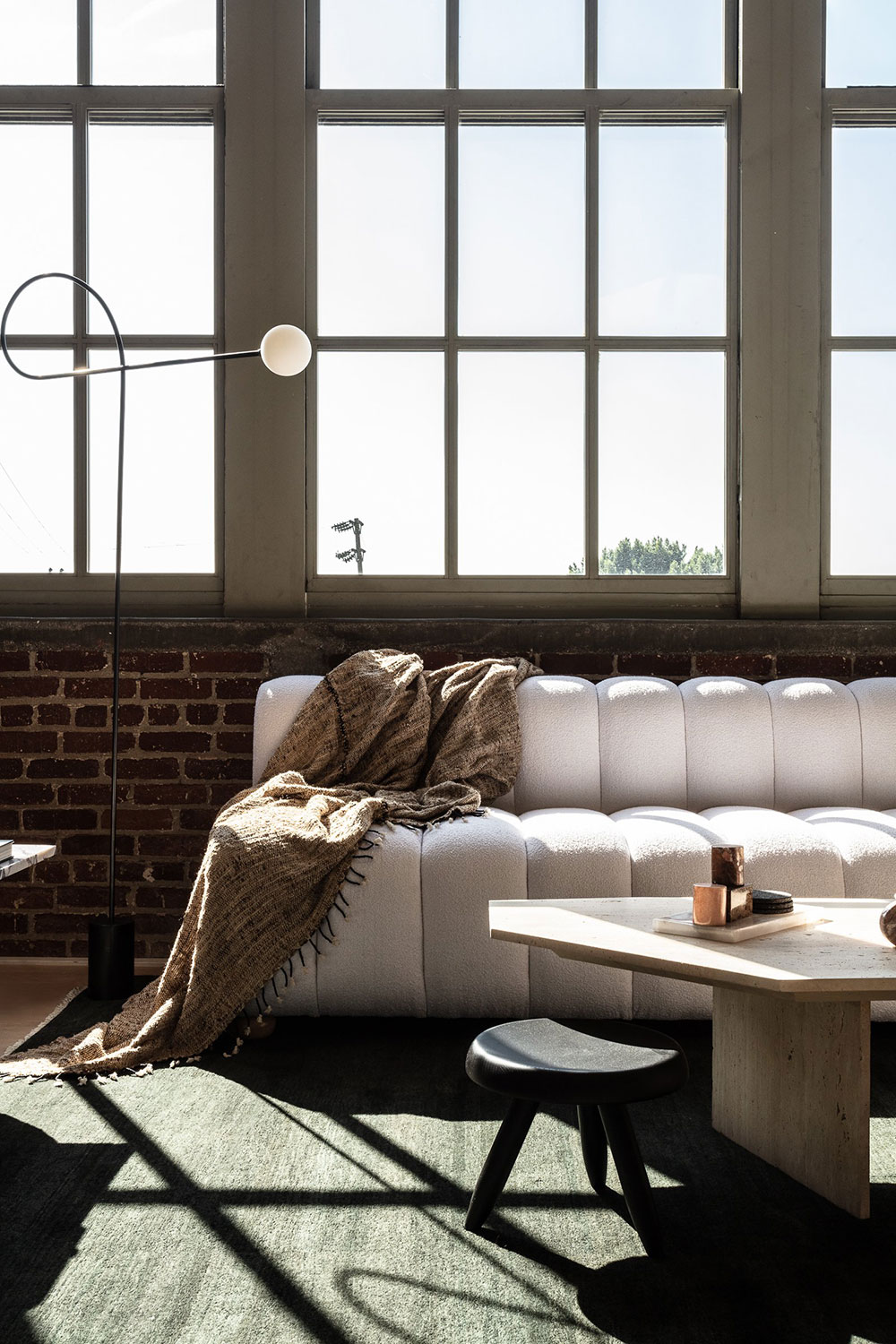 Aker interiors,洛杉磯,公寓設計案例,閣樓設計,公寓設計,45㎡,閣樓裝修效果圖,閣樓改造