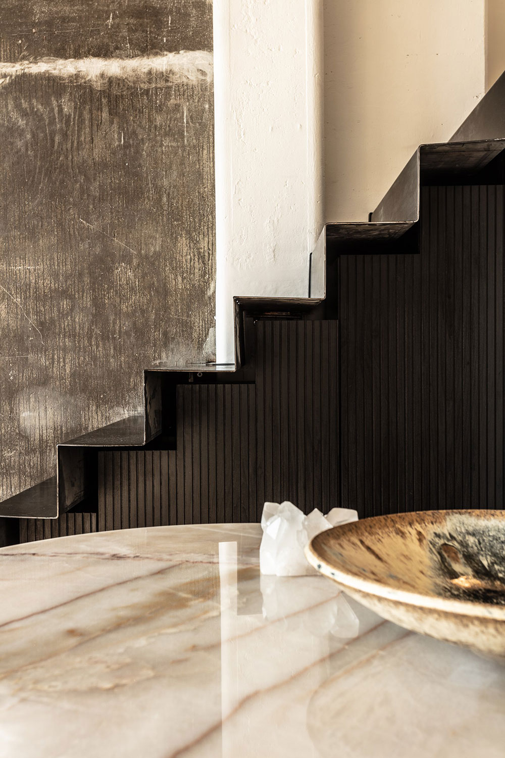 Aker interiors,洛杉磯,公寓設計案例,閣樓設計,公寓設計,45㎡,閣樓裝修效果圖,閣樓改造