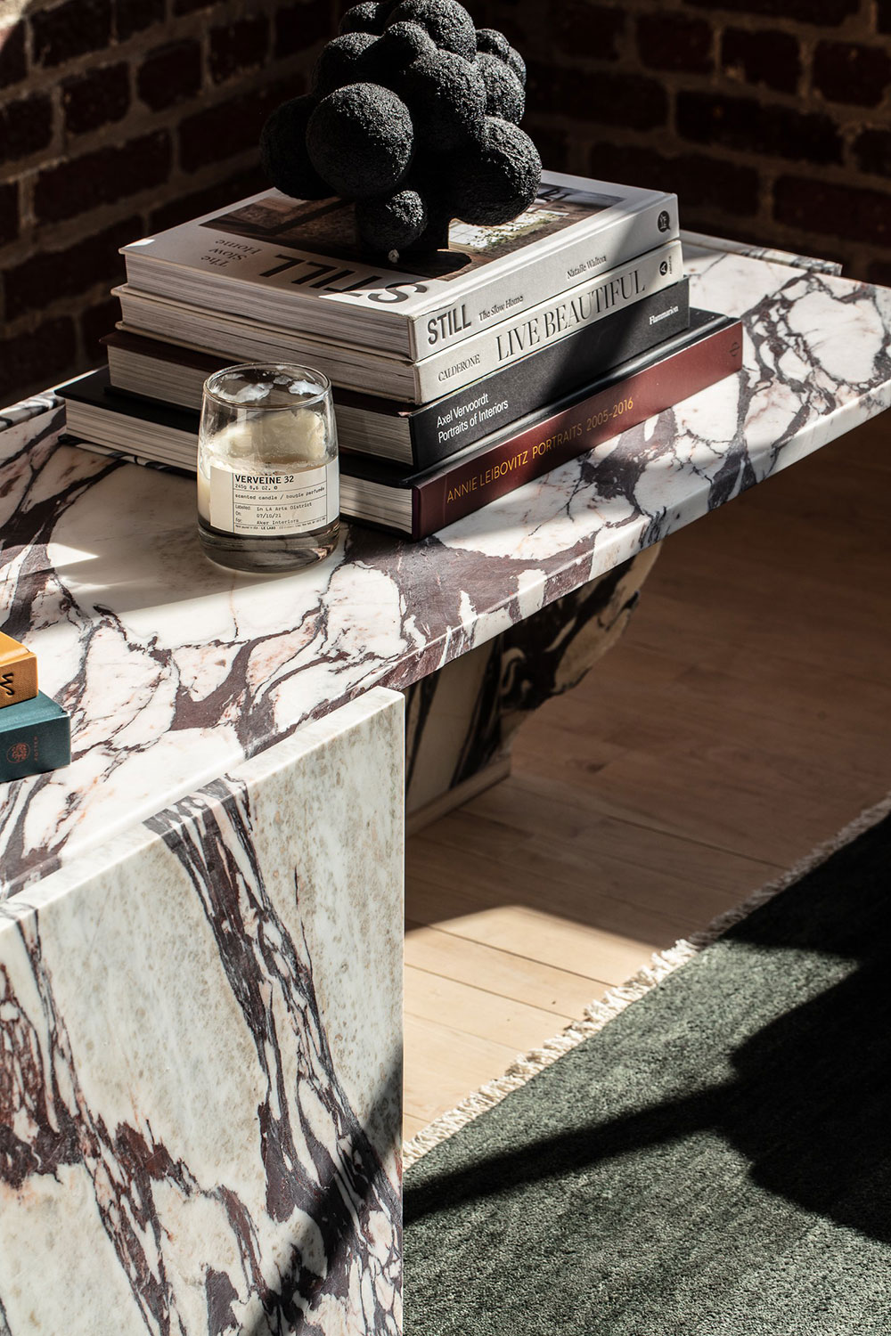 Aker interiors,洛杉磯,公寓設計案例,閣樓設計,公寓設計,45㎡,閣樓裝修效果圖,閣樓改造